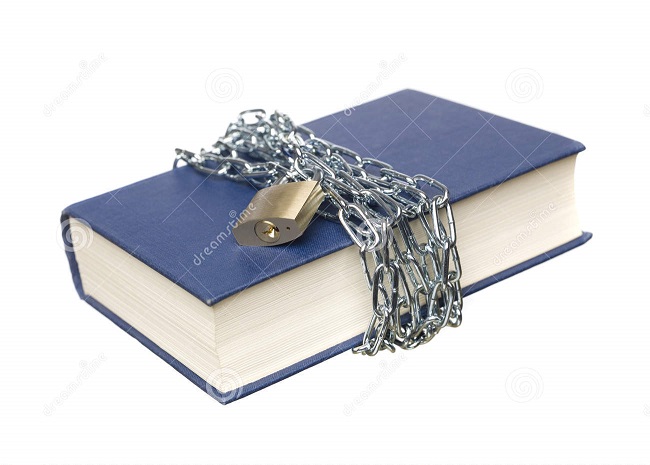 book-chain-lock-12185712